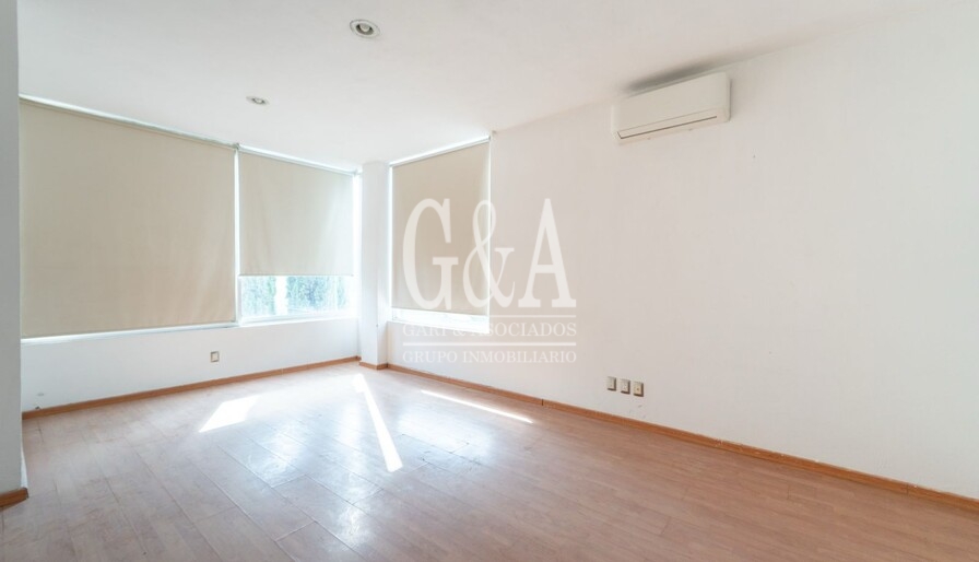 CASA EN VENTA EN PALMA REAL