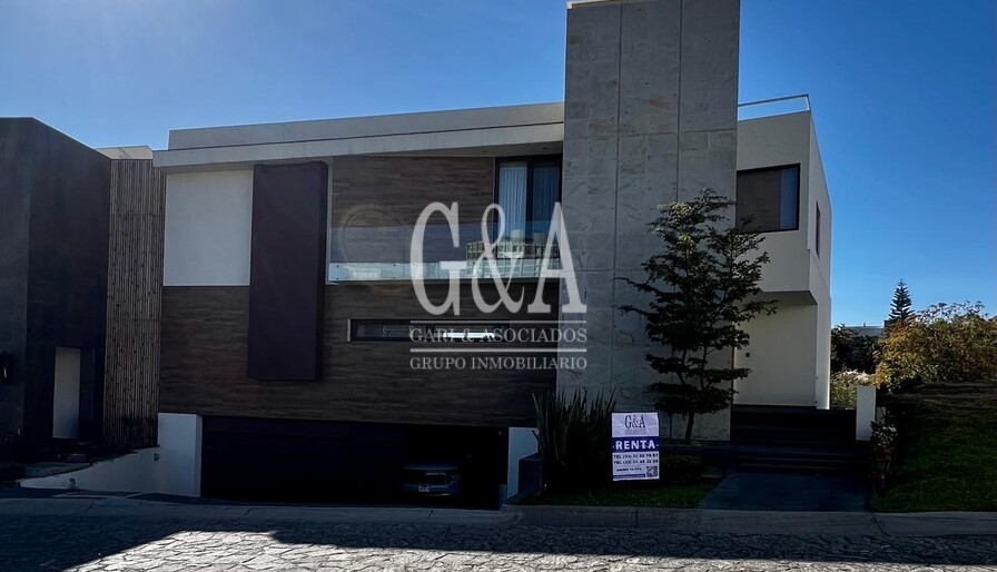 HERMOSA CASA EN COTO