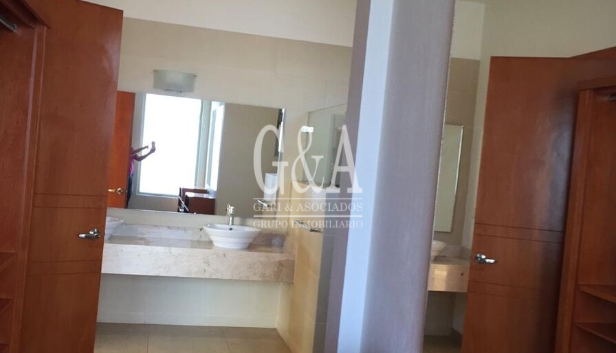 CASA EN RENTA EN OLIVOS RESIDENCIAL