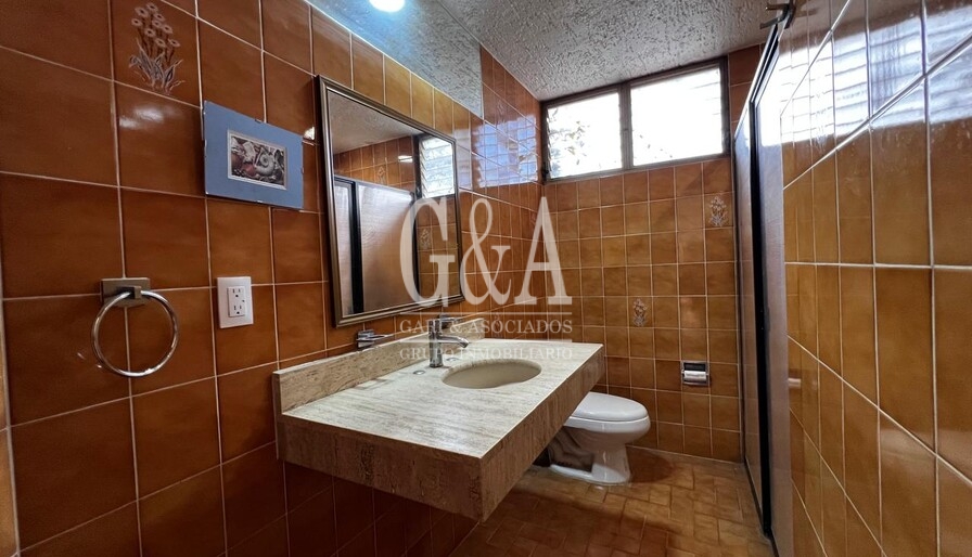 CASA EN RENTA EN PINAR DE LA VENTA