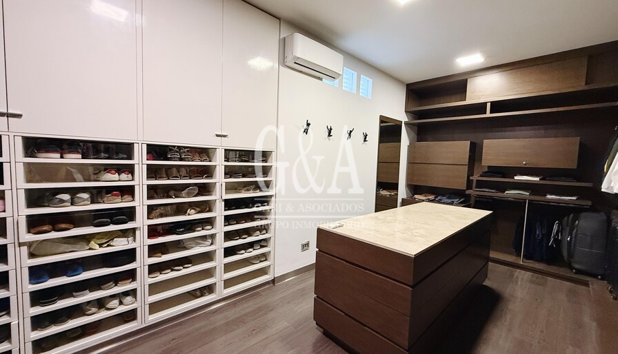 CASA EN VENTA VALLE REAL