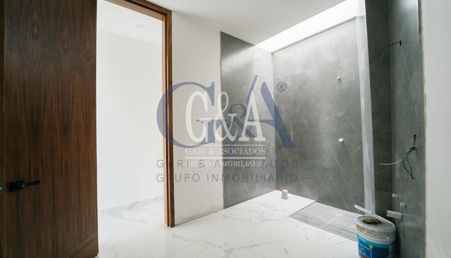 CASA EN VENTA PUERTA LAS LOMAS