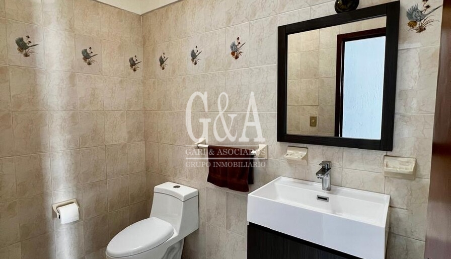 CASA EN VENTA EN ARCOS DE GUADALUPE