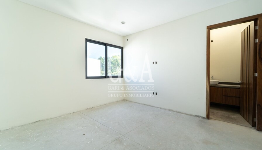 CASA EN VENTA EN VALLE REAL