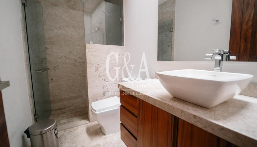 Casa en Venta en Valle Real  San Arturo Norte