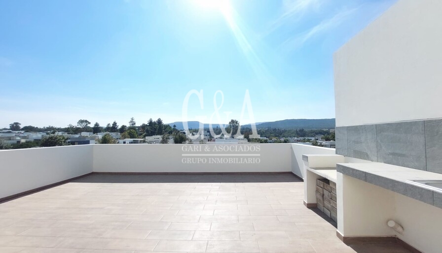 Bosques Vallarta Residencia en Venta