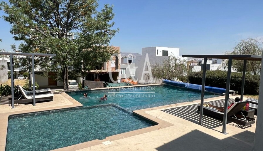 ¡Casa en RENTA en Coto Madeiras 1! FRACCIONAMIENTO VALLE IMPERIAL