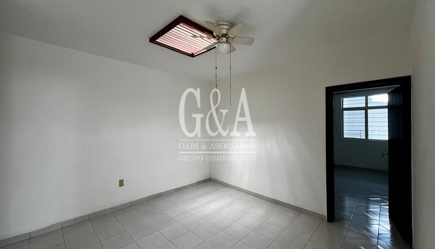 CASA EN VENTA EN ARCOS DE GUADALUPE