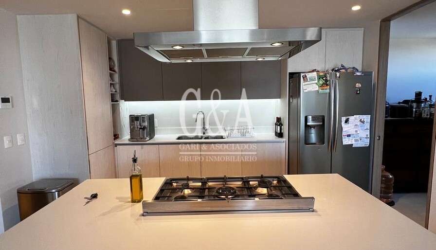 DEPARTAMENTO EN VENTA TORRE EMILE, ZONA REAL.
