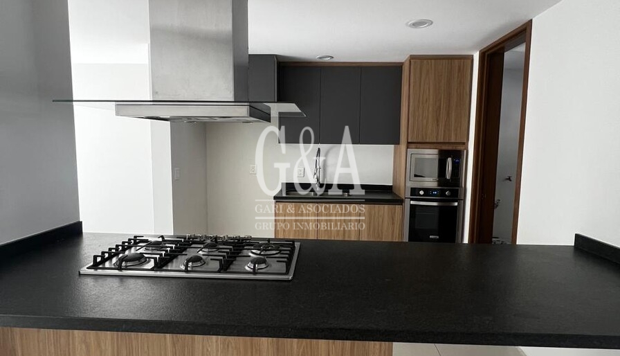 ¡Casa en RENTA en Coto Madeiras 1! FRACCIONAMIENTO VALLE IMPERIAL