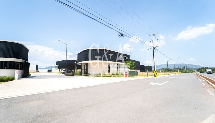 BODEGA EN RENTA EN EL ARENAL