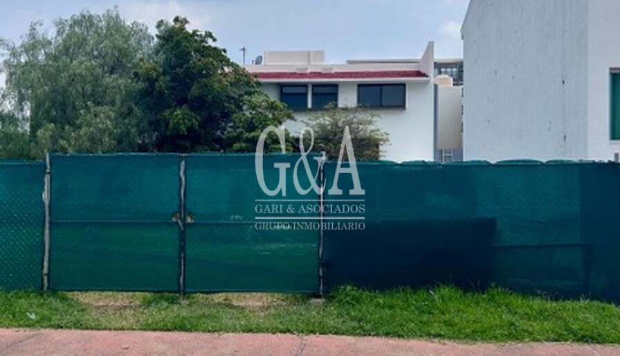 VENTA DE TERRENO EN SOLARES