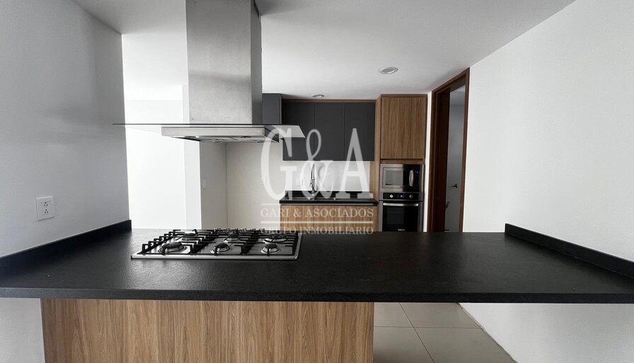 ¡Casa en RENTA en Coto Madeiras 1! FRACCIONAMIENTO VALLE IMPERIAL