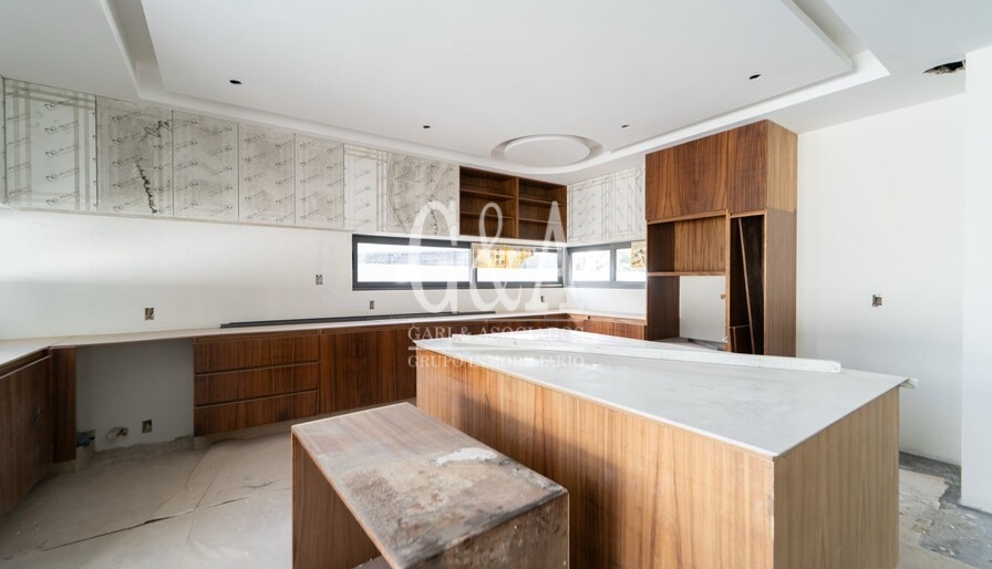 CASA EN VENTA EN VALLE REAL