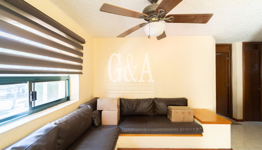 CASA EN VENTA JARDINES DEL BOSQUE