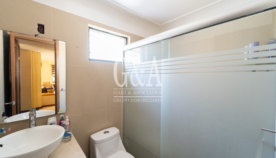 CASA EN VENTA JARDINES DEL BOSQUE