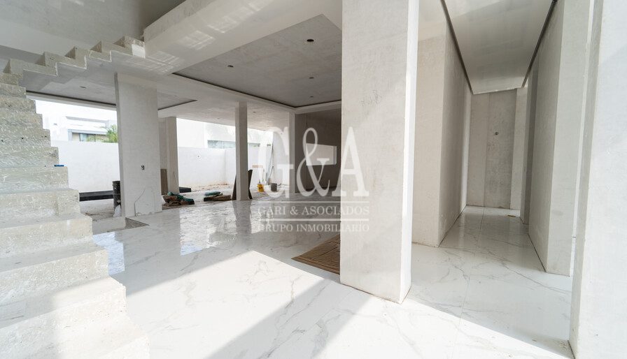 CASA EN RENTA EN VILLA VERONA