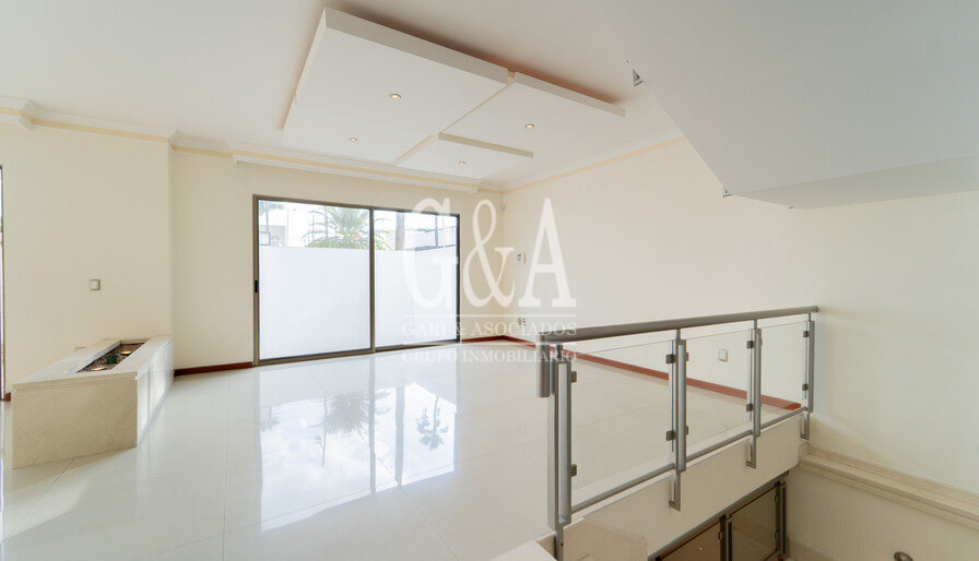 CASA EN VENTA VALLE REAL