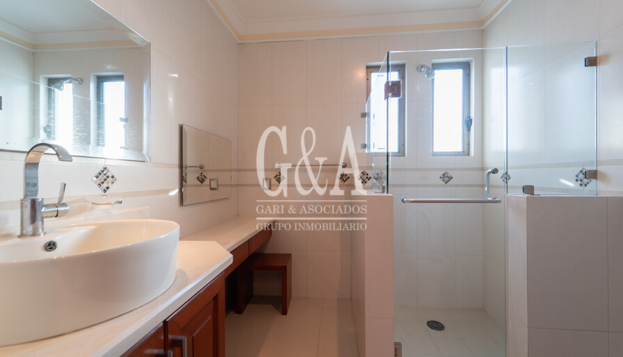 CASA EN VENTA VALLE REAL