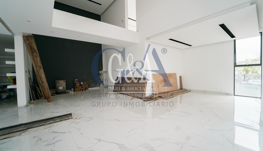 CASA EN VENTA PUERTA LAS LOMAS