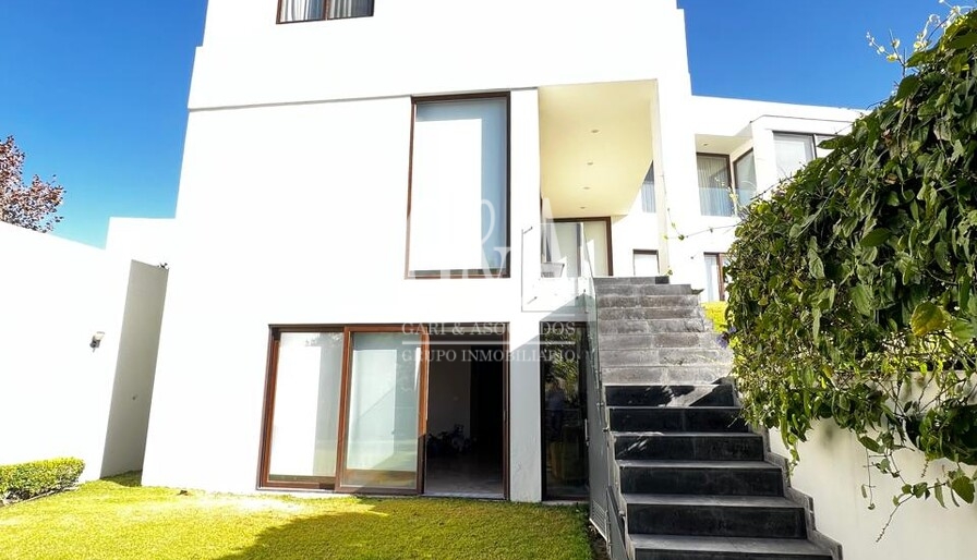 HERMOSA CASA EN COTO