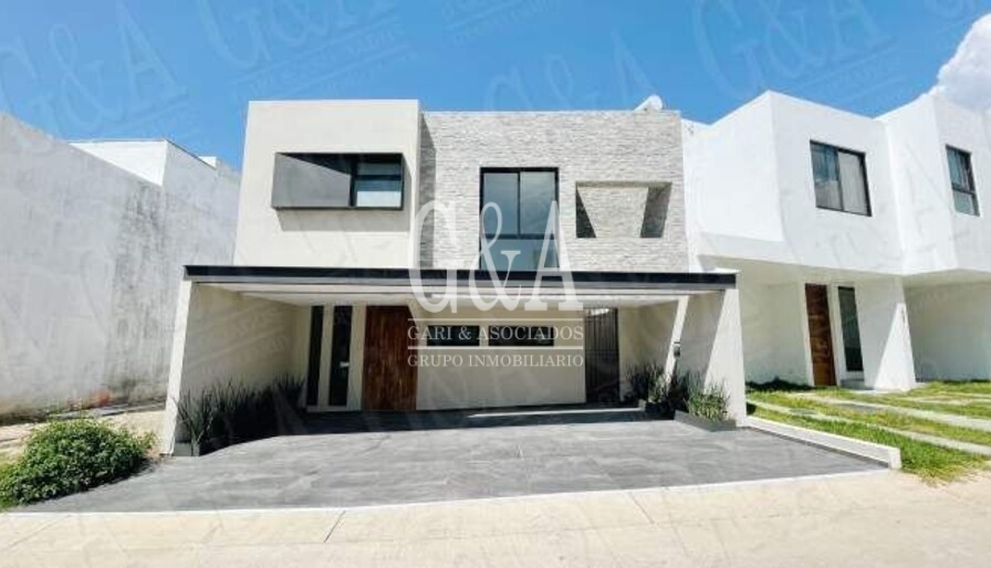¡Casa en RENTA en Coto Madeiras 1! FRACCIONAMIENTO VALLE IMPERIAL