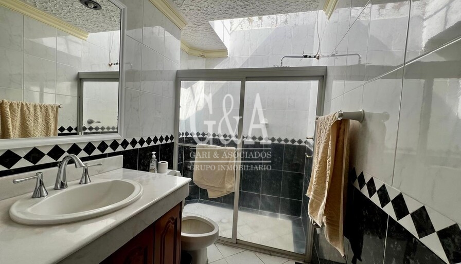 CASA EN VENTA EN EL PALOMAR