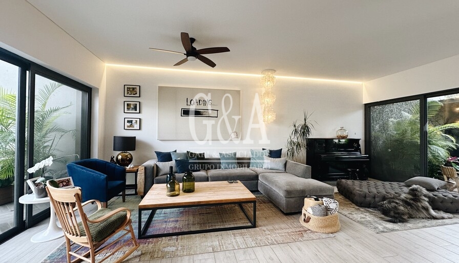 HERMOSA CASA EN OLIVOS RESIDENCIAL