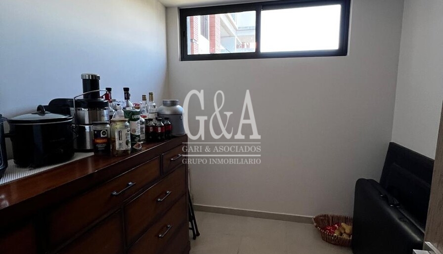 DEPARTAMENTO EN VENTA TORRE EMILE, ZONA REAL.