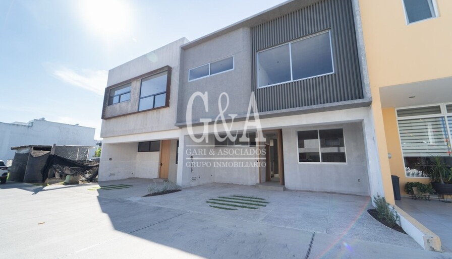 Casa en Venta en Solares  Coto Muraan