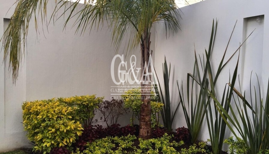 CASA EN VENTA EN OLIVOS RESIDENCIAL