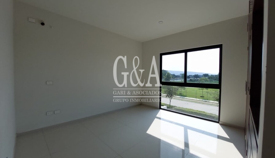 Bosques Vallarta Residencia en Venta