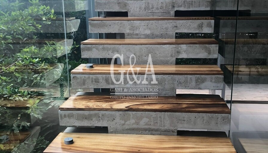 Puerta Las Lomas Residencia en Venta