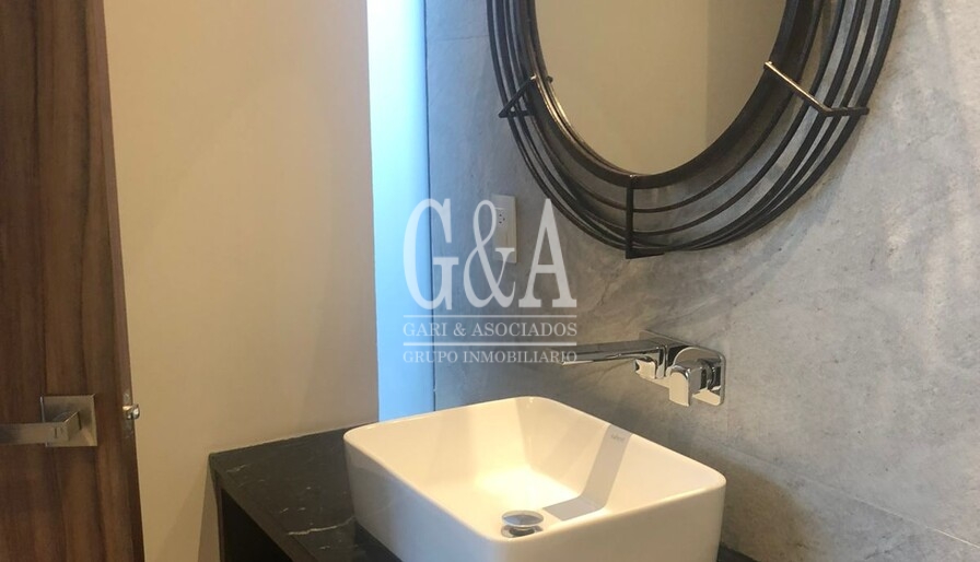 Puerta Las Lomas Residencia en Renta