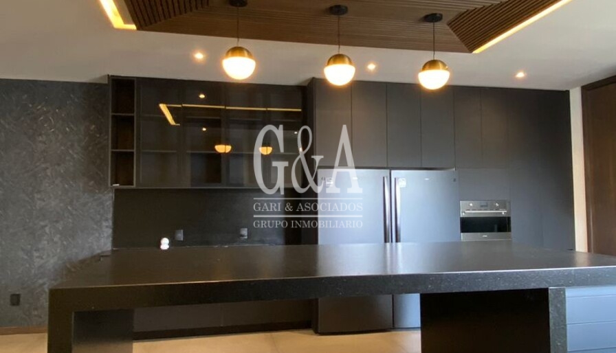 CASAEN VENTA EN OLIVOS