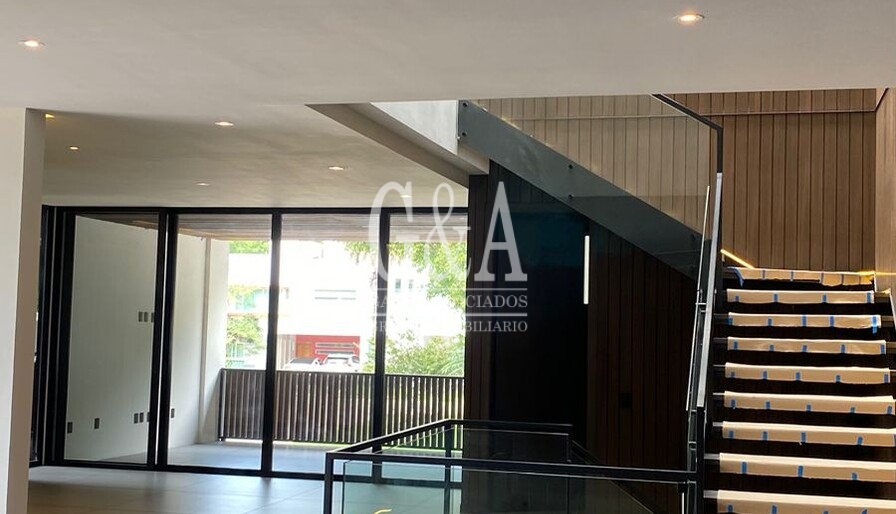 CASAEN VENTA EN OLIVOS