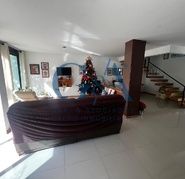 CASA EN VENTA DENTRO DE COTO EN BOSQUES DE SANTA ANITA