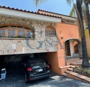 EXCELENTE CASA EN ROYAL COUNTRY