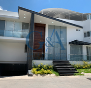 ESPECTACULAR CASA EN LA CIMA DE ZAPOPAN