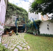 CASA EN VALLE REAL FRENTE APARQUE