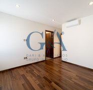 CASA EN VENTA EN VALLE REAL SOBRE AVENIDA