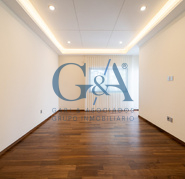 CASA EN VENTA EN VALLE REAL SOBRE AVENIDA