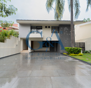 CASA EN VENTA AMUEBLADA EN VALLE REAL