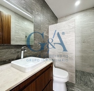 FONTEE (SOLARES) ESTRENA CASA DE LUJO