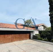 RESIDENCIA EN RENTA EN COLINAS DE SAN JAVIER.