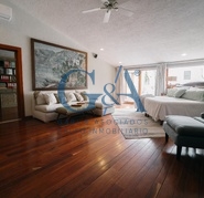 RESIDENCIA EN VENTA, EN ESQUINA VALLE REAL