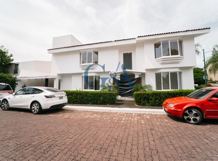 ATLAS COLOMOS EN COTO PRIVADO CASA EN VENTA