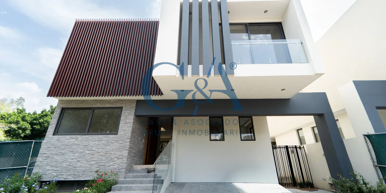 Casa a estrenar en Valle Real