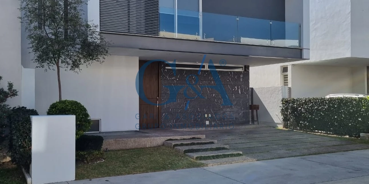 LA TOSCANA 2  CASA EN RENTA